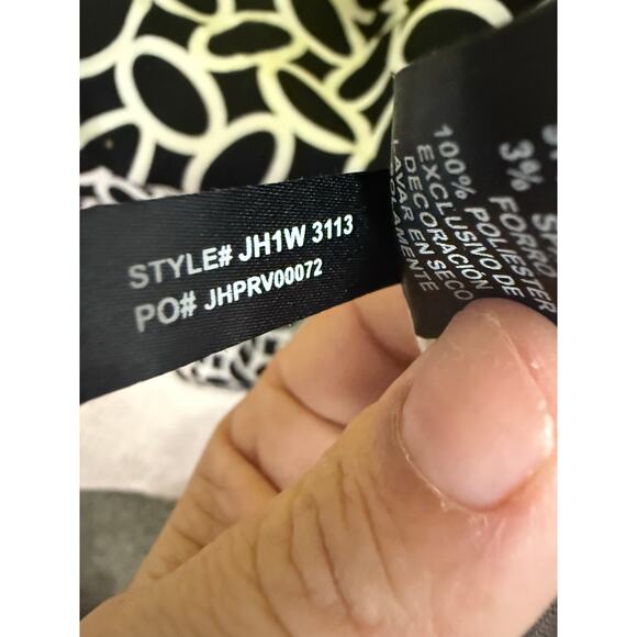 Jessica Howard Sleeveless fitted waist plus size dress 22 - Picture 3 of 6